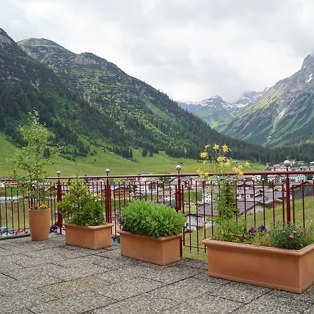 Hasenfluh Guest house Lech am Arlberg