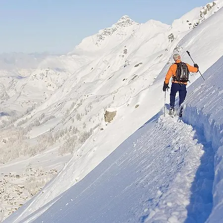 Hasenfluh Pensión 3*